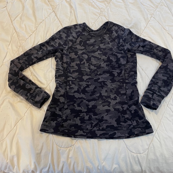 Lululemon winter run top, size 12 - Picture 1 of 4